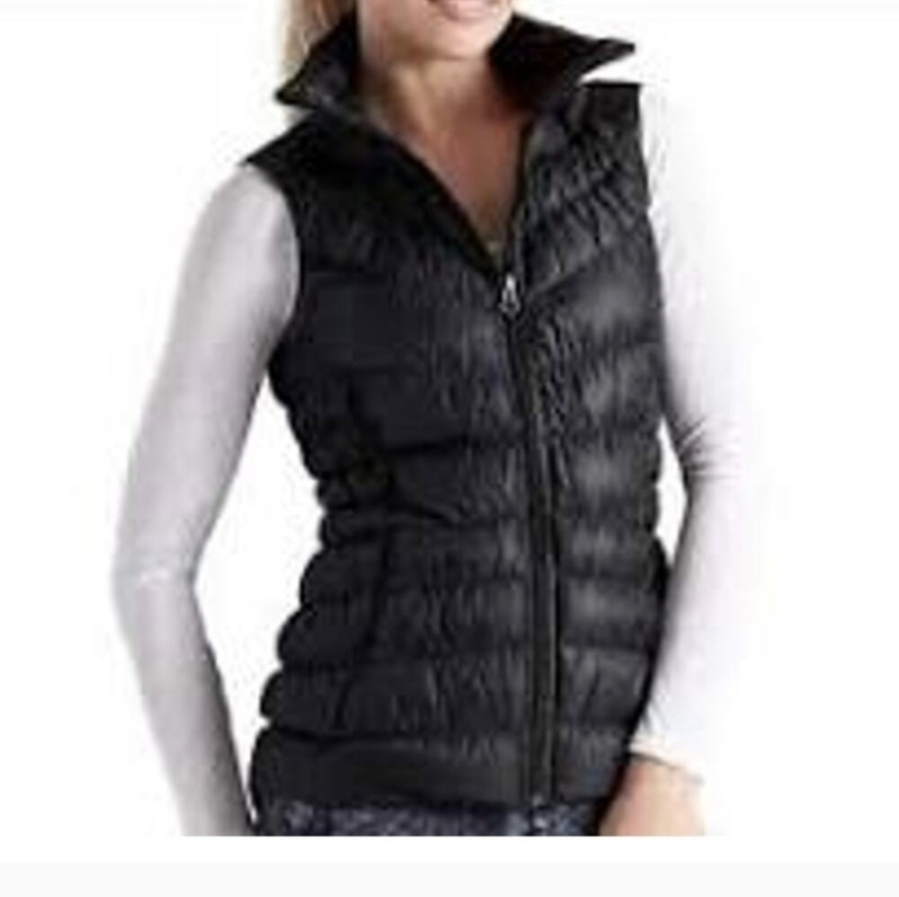 Athleta Downalicious Down Filled Black Puffer Vest Sz.S